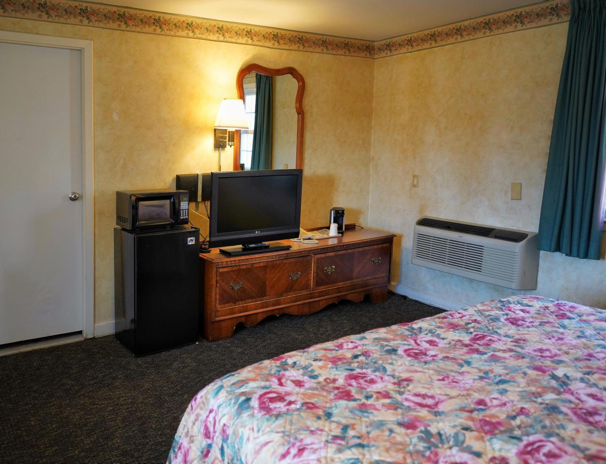Pilgrim Inn Lee City Luaran gambar
